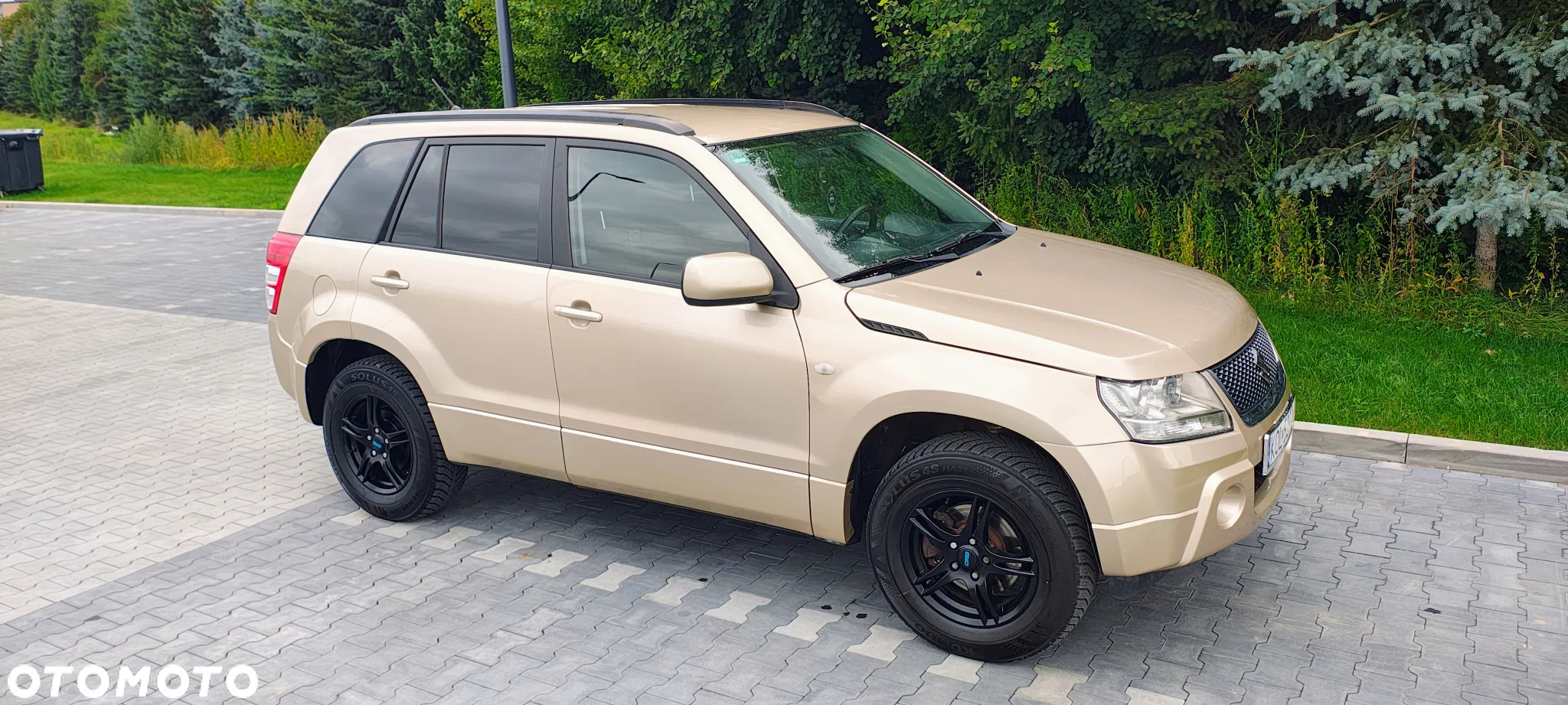 Suzuki Grand Vitara 2.0 Comfort + - 14