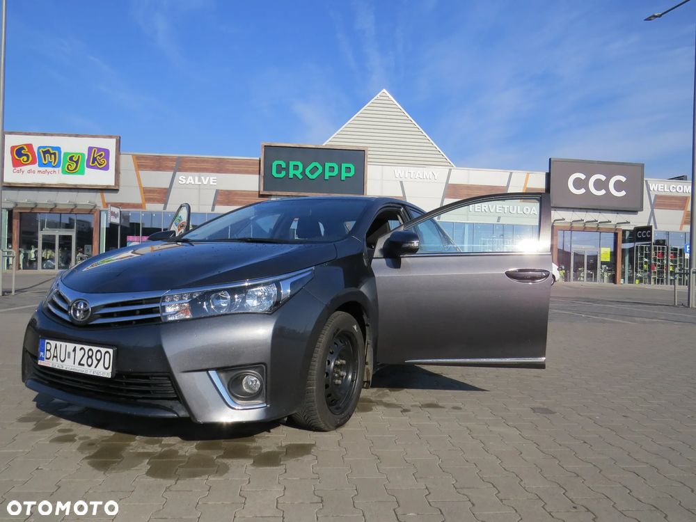 Toyota Corolla 1.6 Premium + - 1
