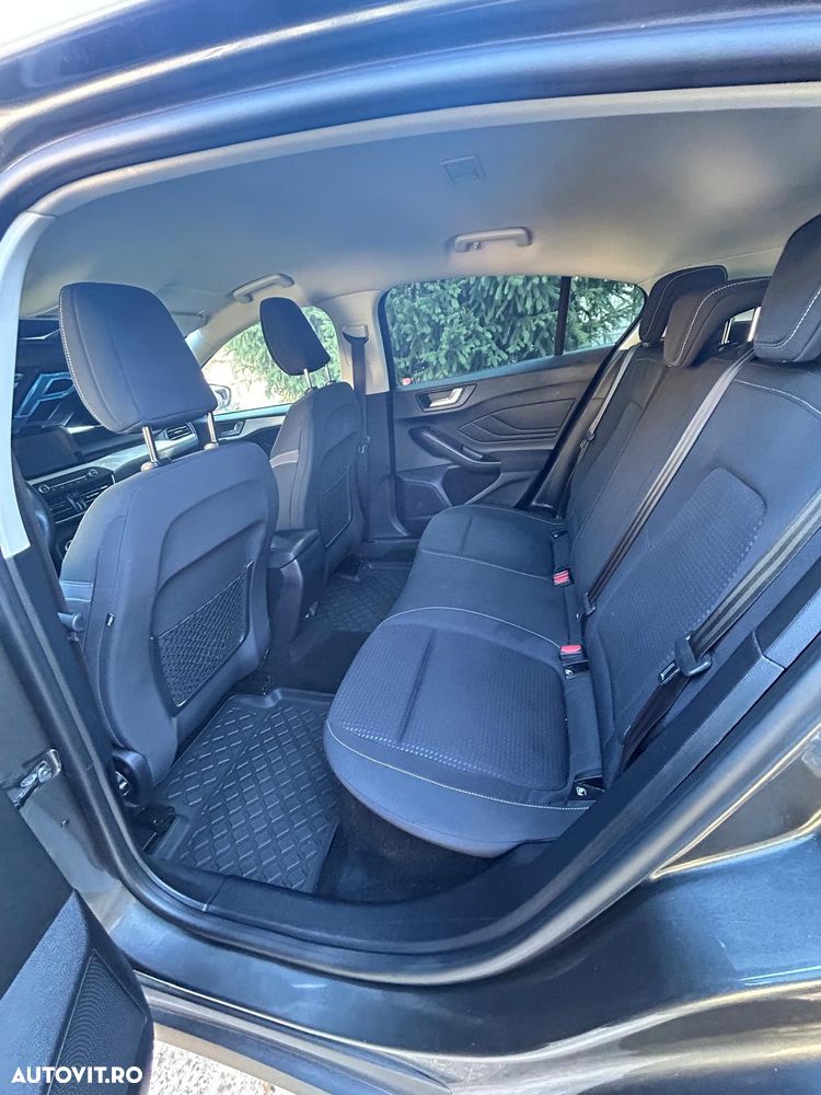 Ford Focus 1.0 EcoBoost Titanium - 4