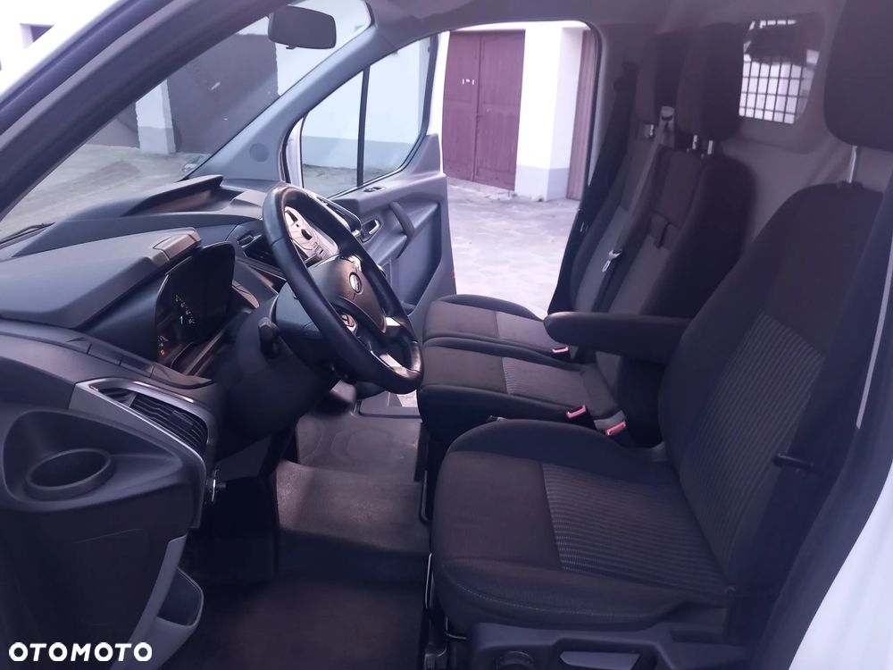 Ford TRANSIT CUSTOM - 37