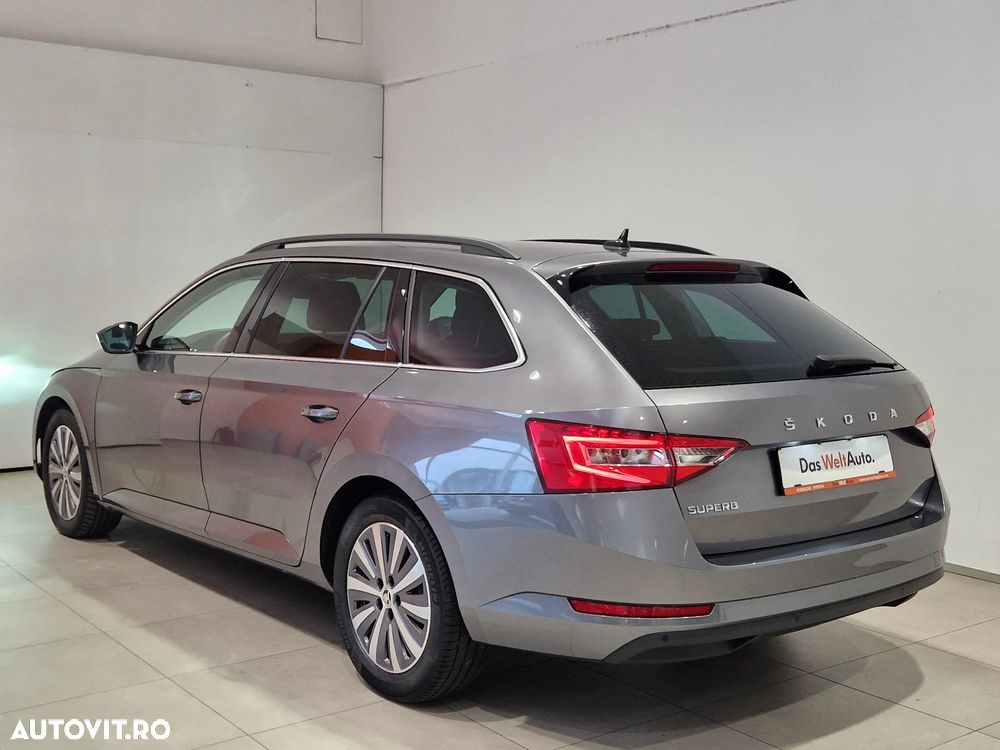 Skoda Superb Combi 2.0 TDI DSG Ambition - 3