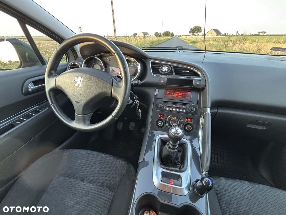 Peugeot 3008 2011 photo 2