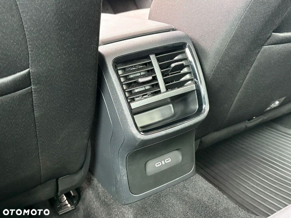 Skoda Octavia 2.0 TDI Selection DSG - 17
