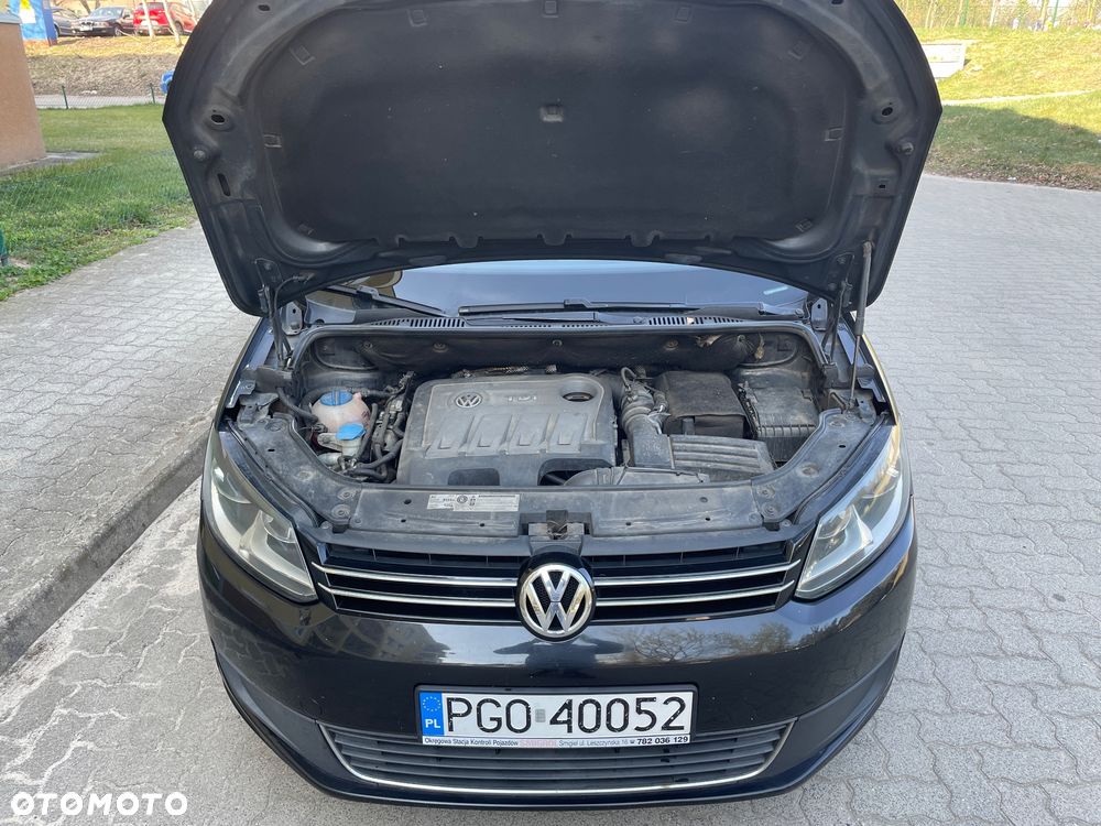 Volkswagen Touran 2.0 TDI DPF Highline DSG - 22