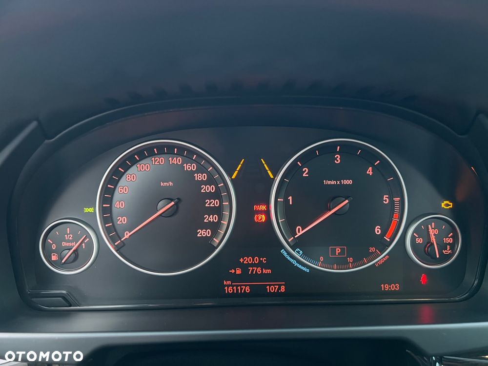 BMW X5 xDrive25d - 17