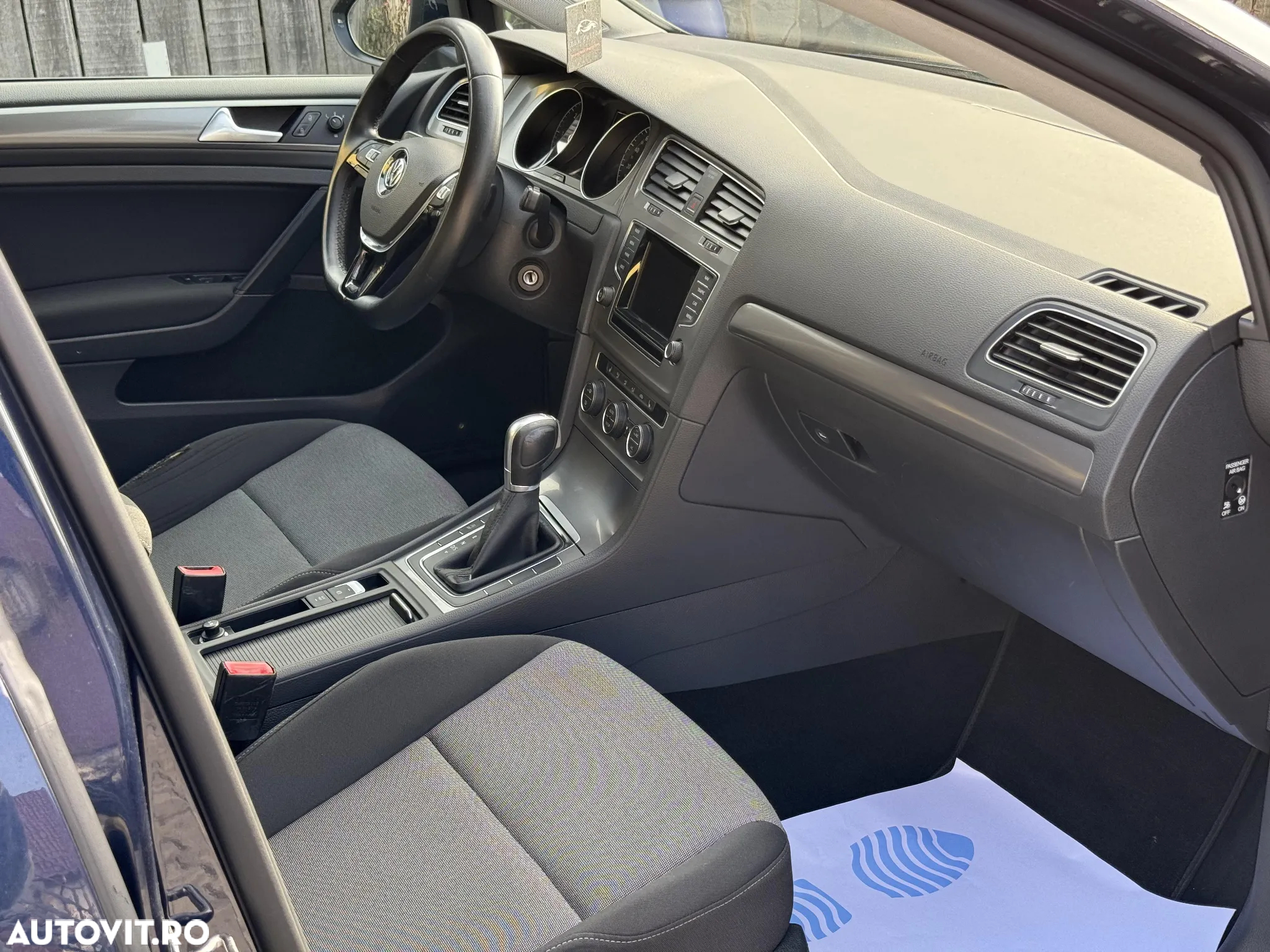 Volkswagen Golf 1.6 TDI DPF DSG BlueMotion Technology Trendline - 13