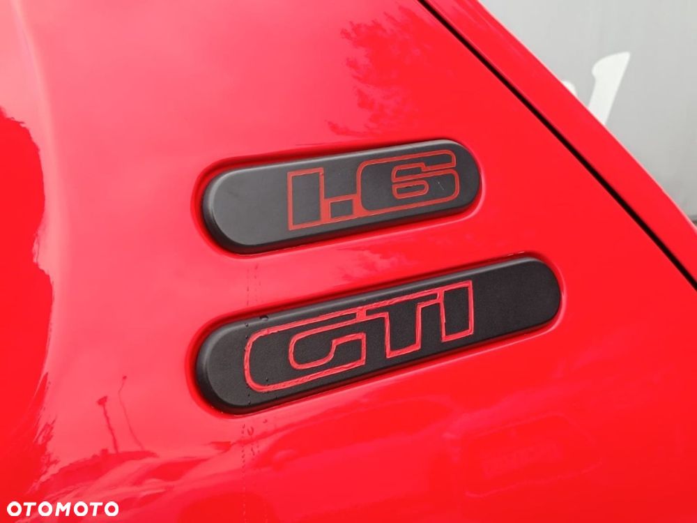 Peugeot 205 - 9