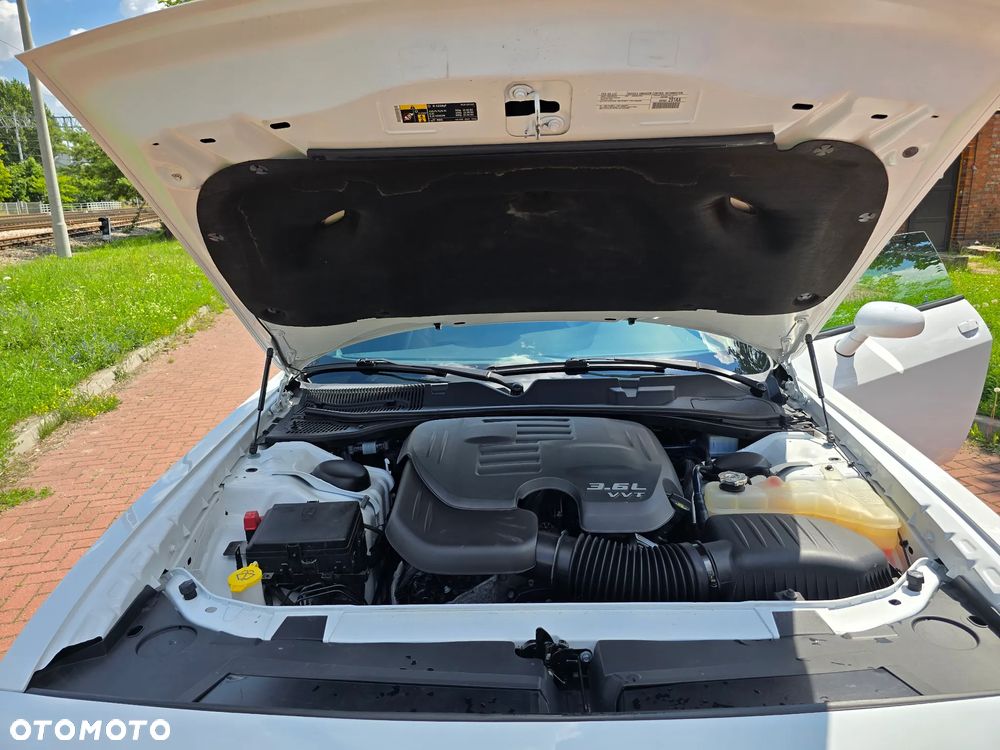 Dodge Challenger 3.6 GT AWD - 26