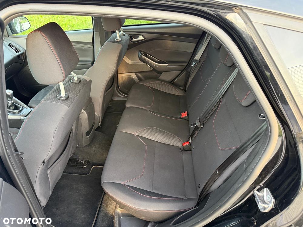 Ford Focus 1.5 EcoBoost ST-Line - 11