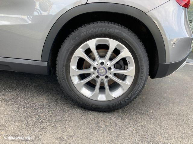Mercedes-Benz GLA 220 d Urban — fotografia 11