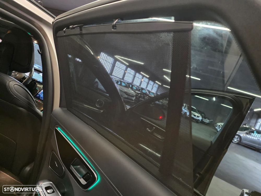 Mercedes-Benz C 300 e T 9G-TRONIC AMG Line - 44