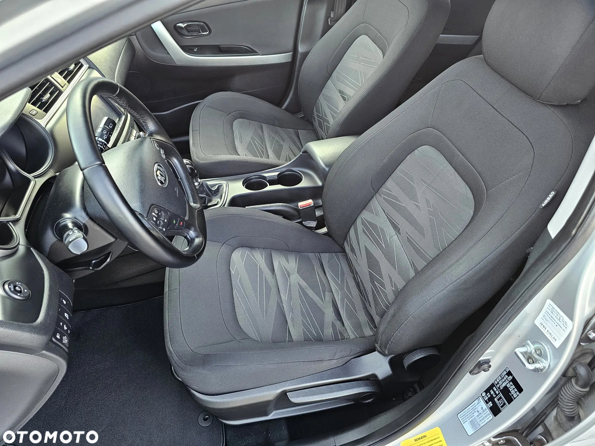 Kia Ceed 1.6 CRDi 136 ISG Platinum Edition - 17
