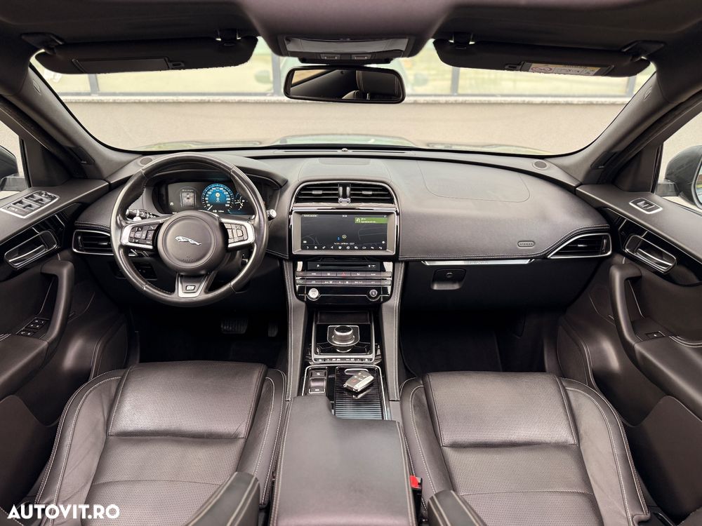 Jaguar F-Pace 25d AWD Aut. R-Sport - 40