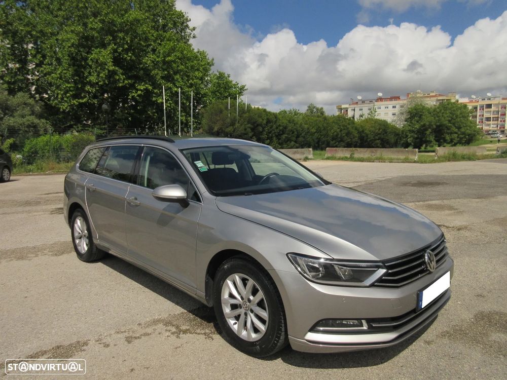 VW Passat Variant 1.6 TDI Confortline - 4