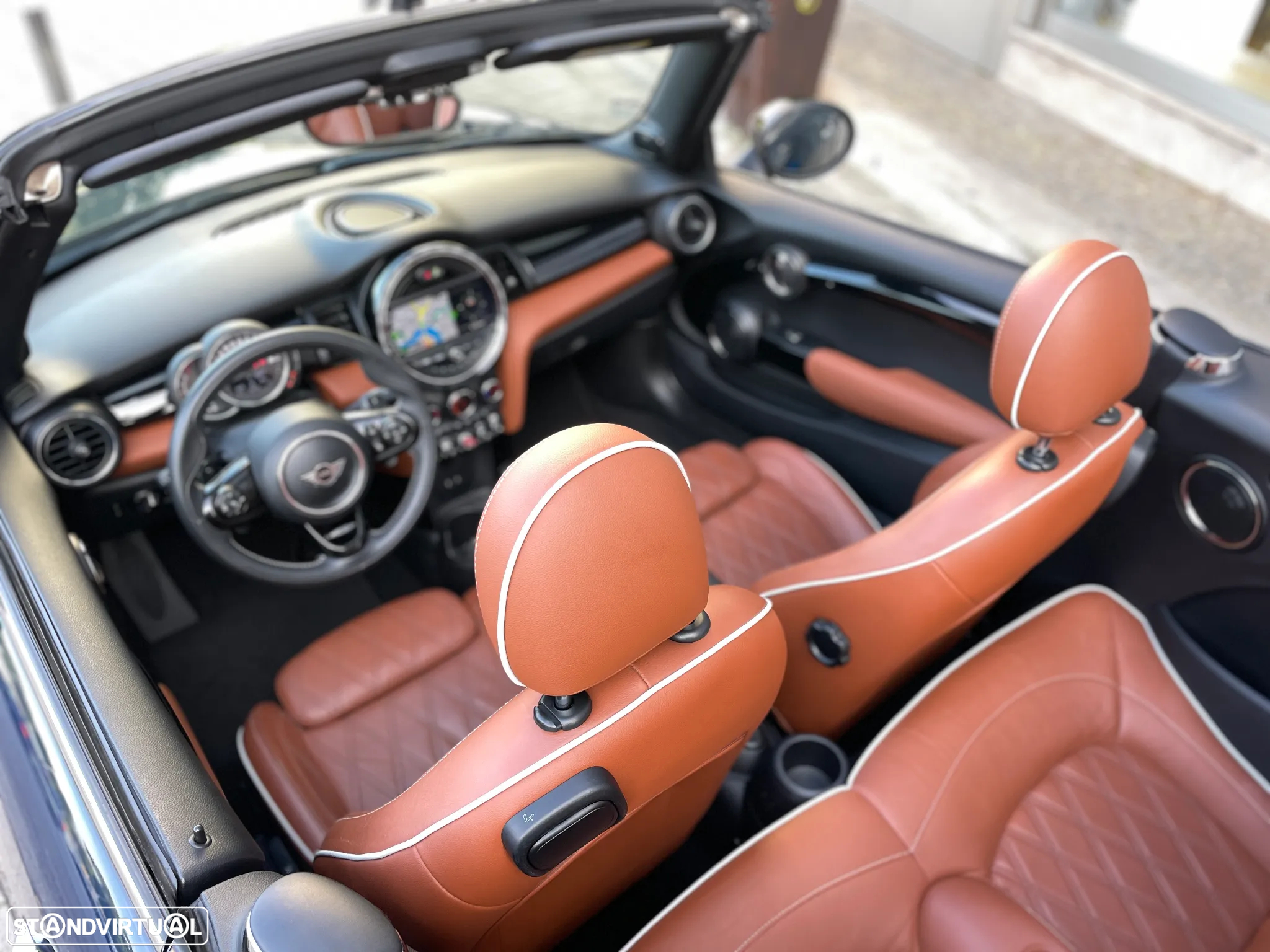 MINI Cabrio Cooper SD Auto - 37