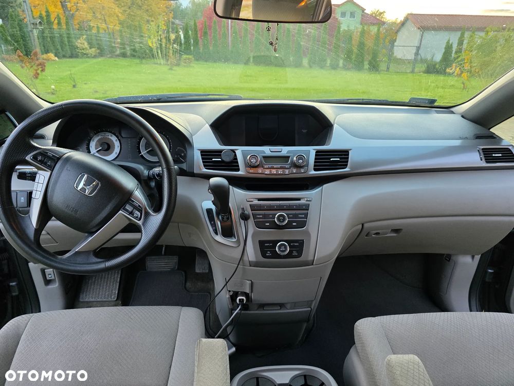 Honda Odyssey 3.5 LX - 17