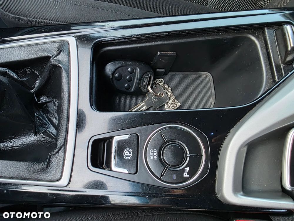 Hyundai i40 Kombi 1.7 CRDi Premium - 32