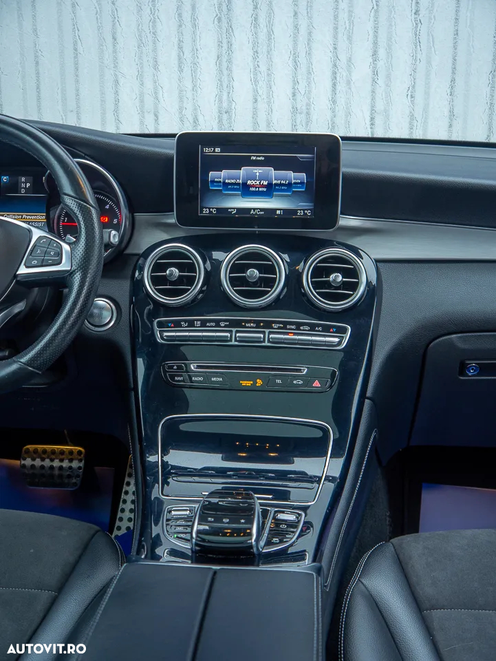 Mercedes-Benz GLC 220 d 4MATIC - 28