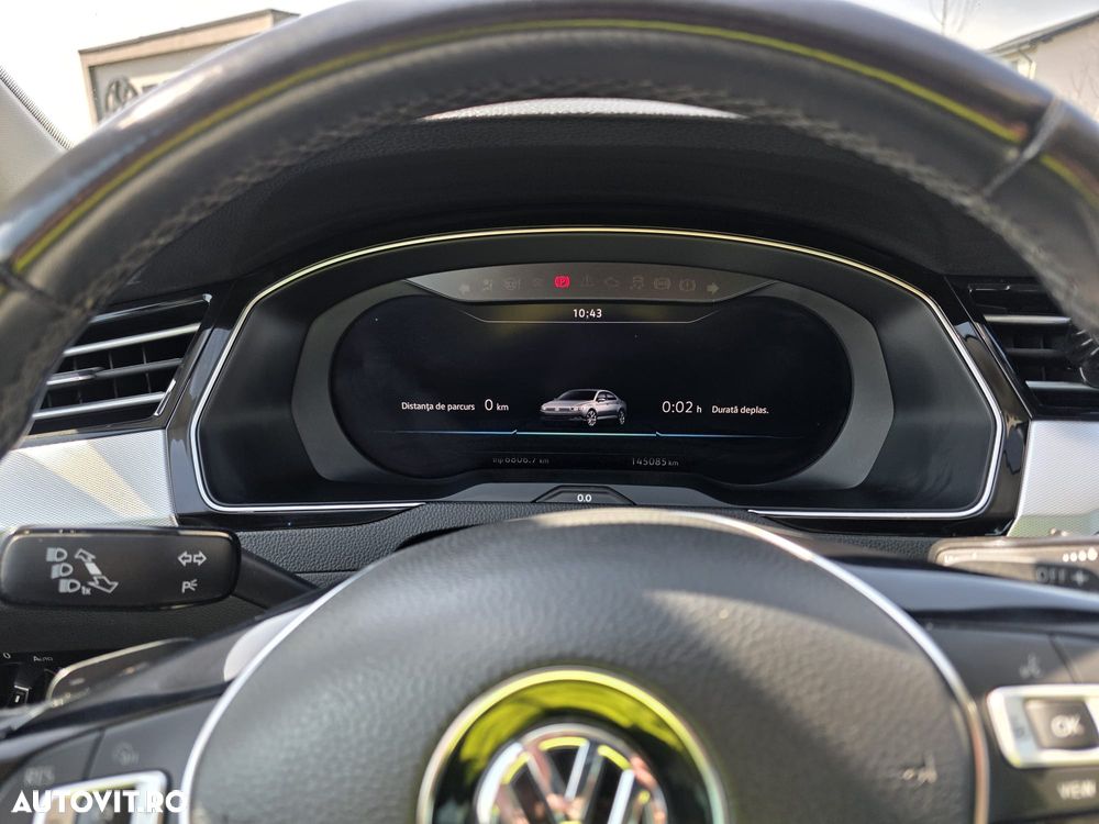 Volkswagen Passat 1.5 TSI ACT DSG Comfortline - 5
