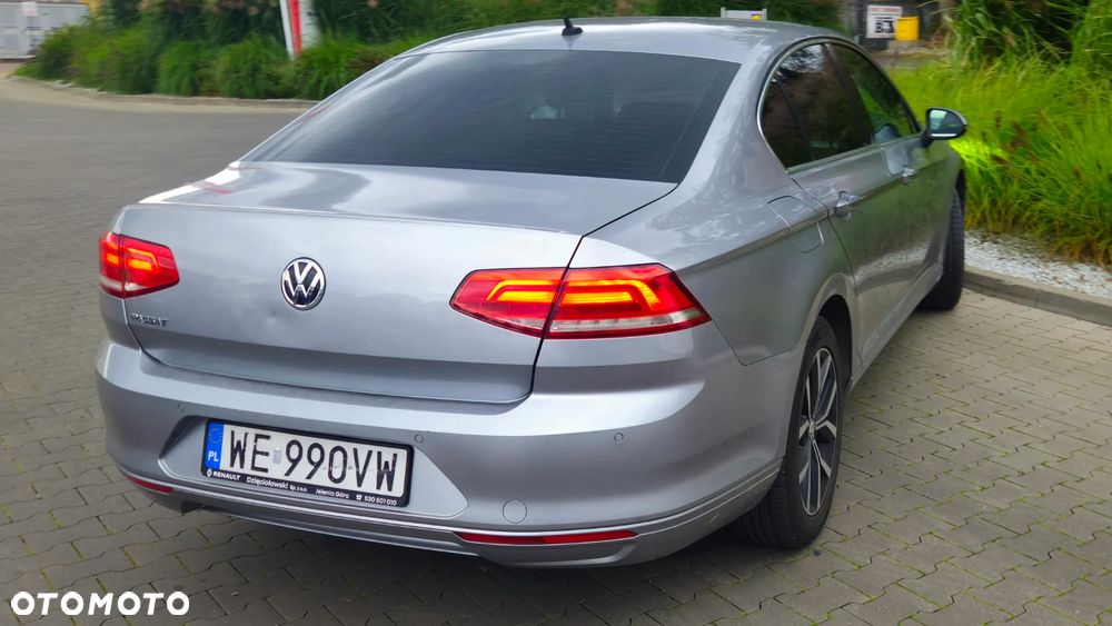 Volkswagen Passat - 5