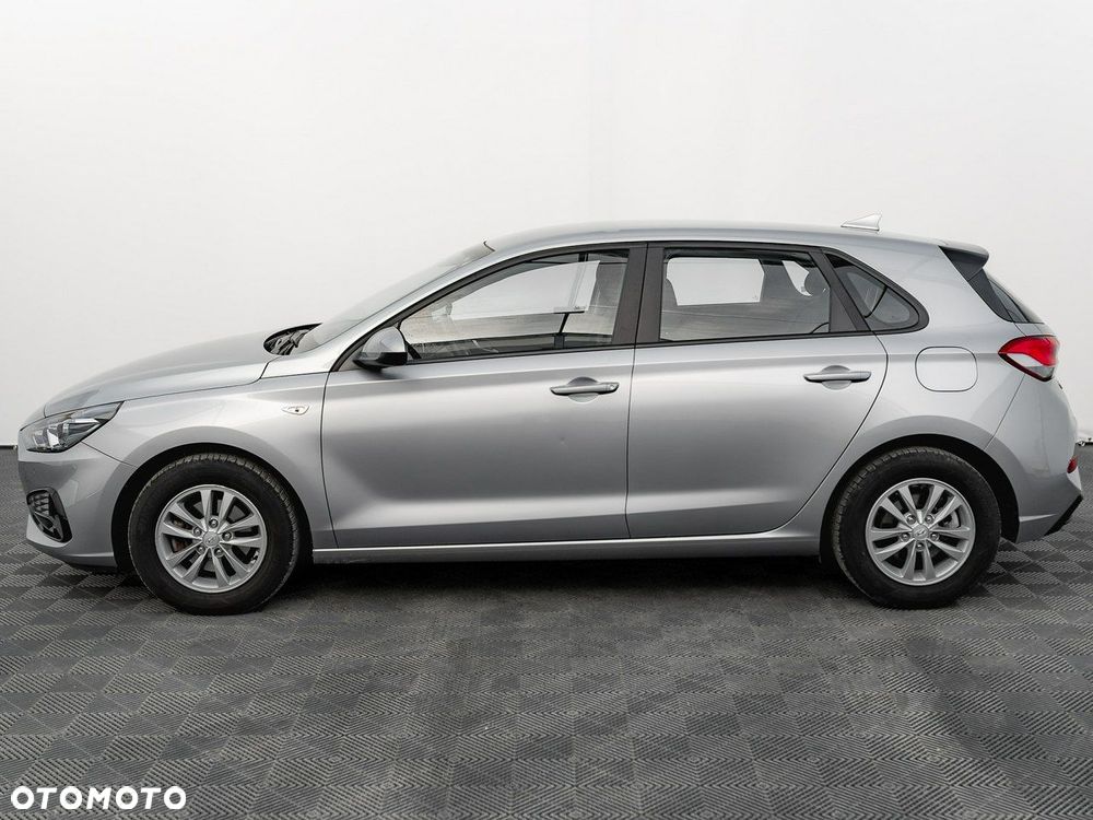 Hyundai i30 1.5 DPI Classic + - 10