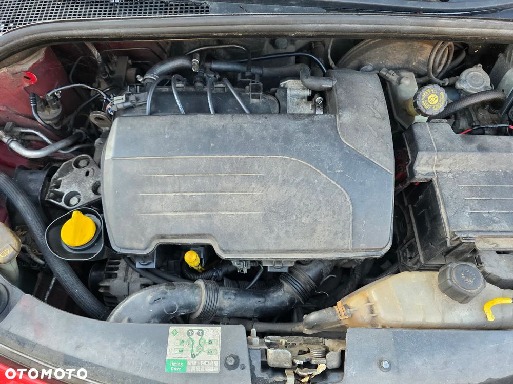 Renault Clio - 6
