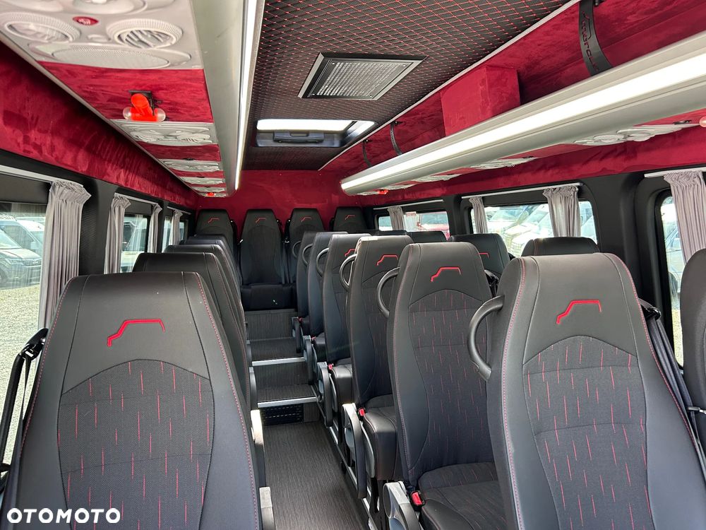 Mercedes-Benz Sprinter 519 - 16
