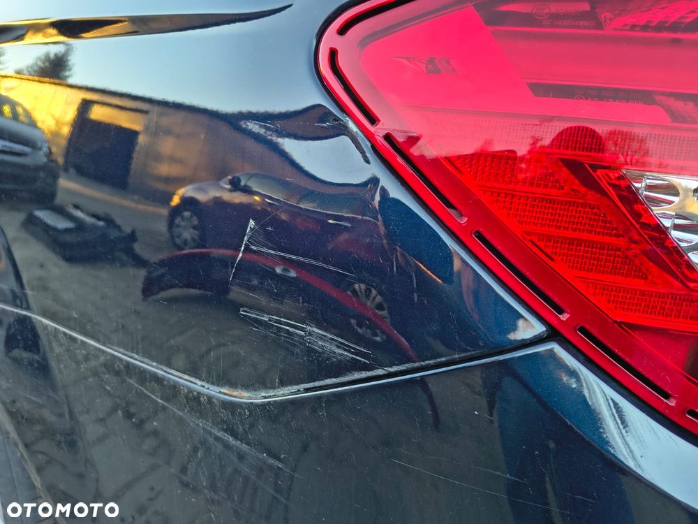 Mercedes-Benz Klasa C 180 CGI BlueEFFICIENCY - 8