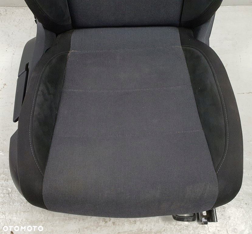 FOTEL PRAWY PRZÓD PASAŻERA VW GOLF VI KOMBI EUROPA - 2