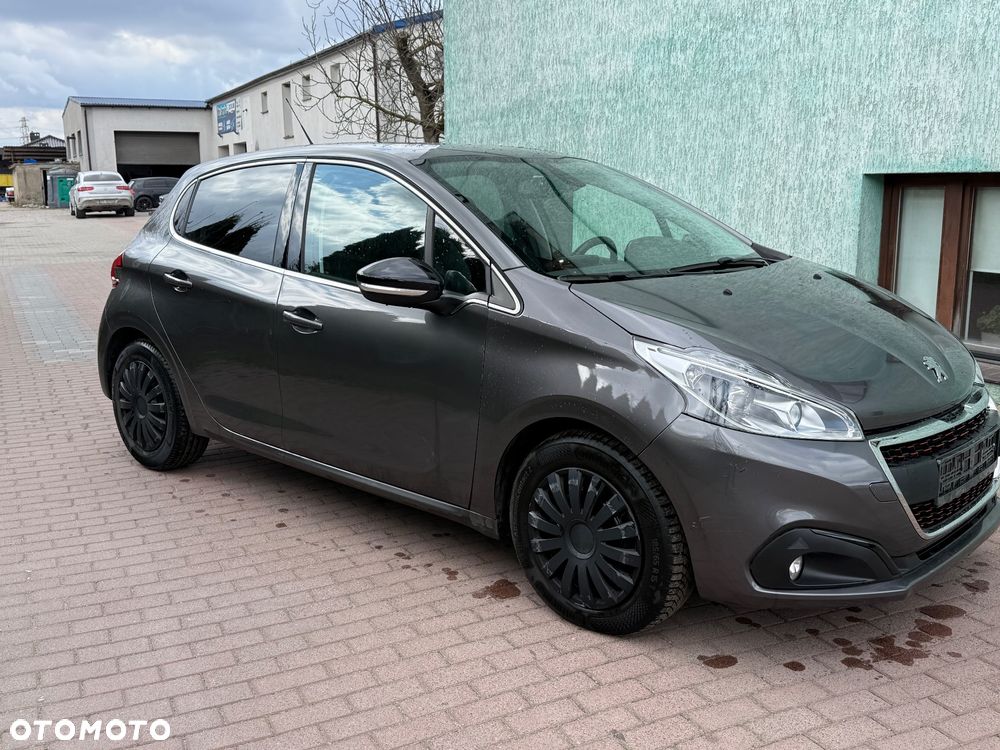 Peugeot 208 PureTech 110 Stop & Start EAT6 Allure - 8