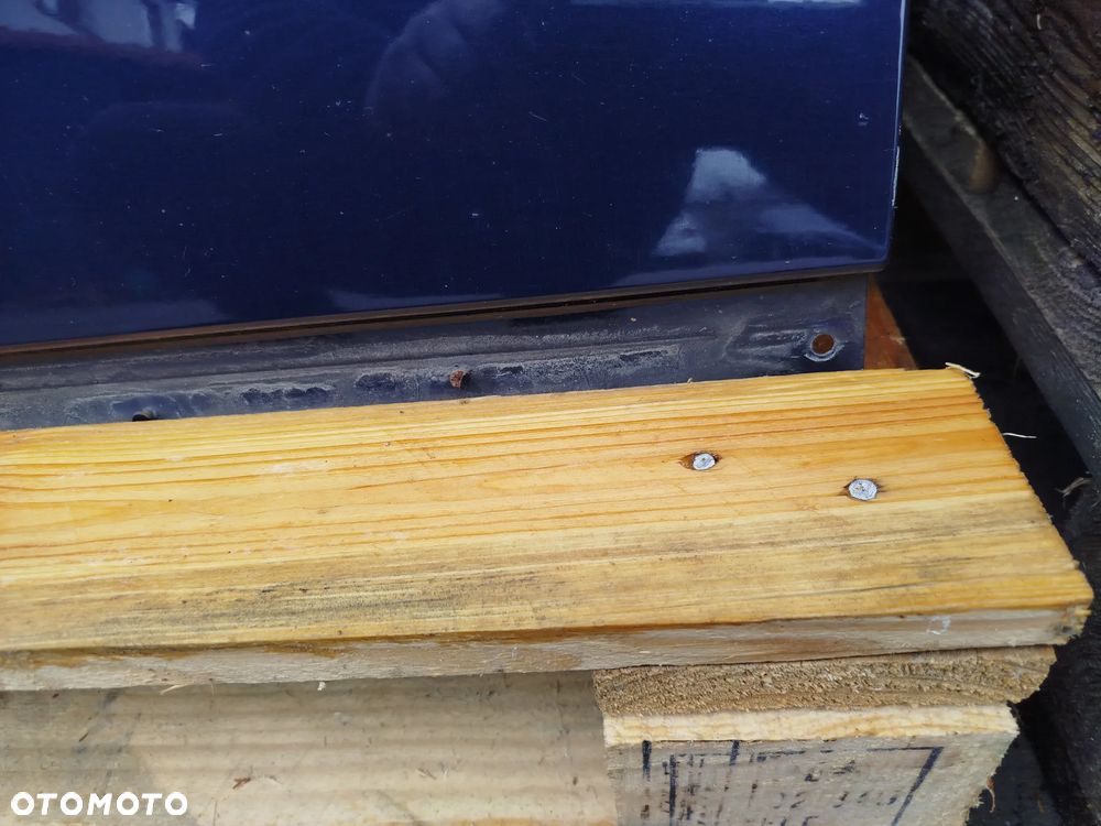 AUDI A4 B7 wszystkie  części drzwi prawe tylne LZ5A - 15