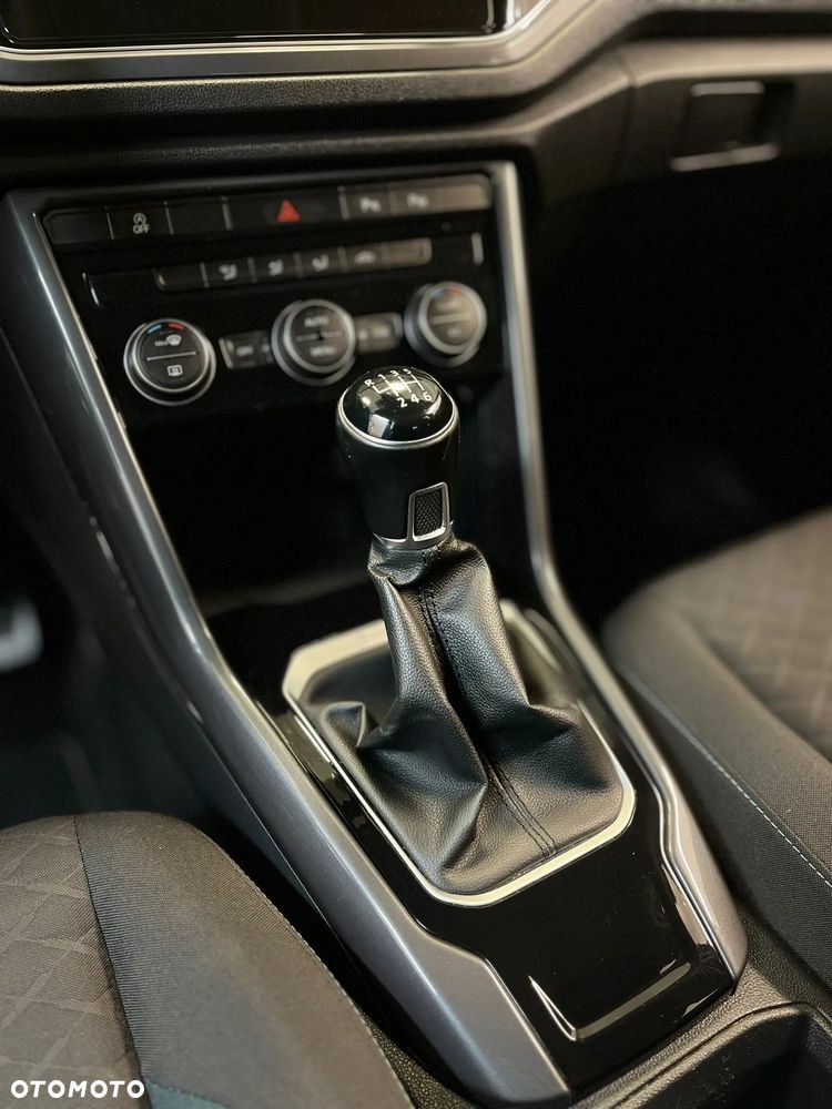 Volkswagen T-Roc 1.5 TSI ACT OPF IQ.DRIVE - 8