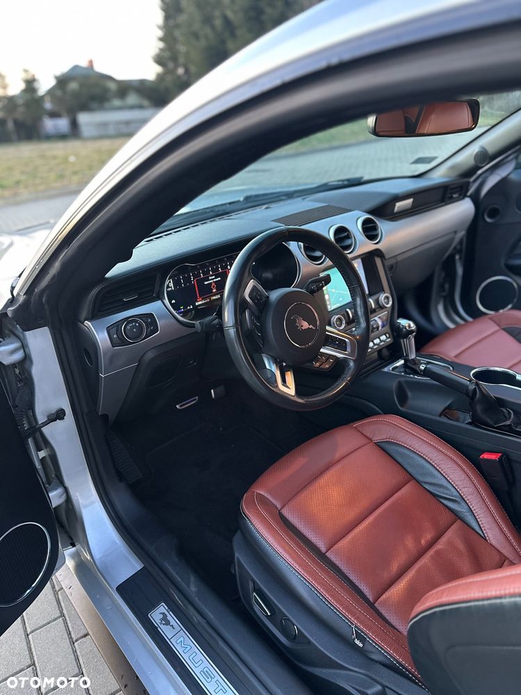 Ford Mustang 5.0 V8 GT - 9
