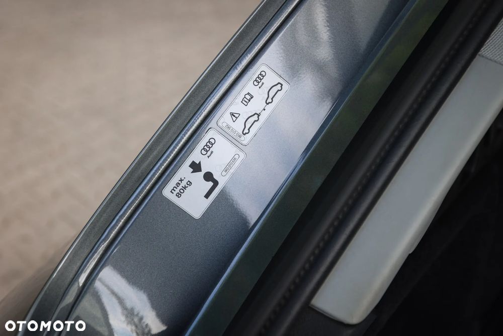 Audi A4 Avant 40 TDI quattro S tronic S line - 25