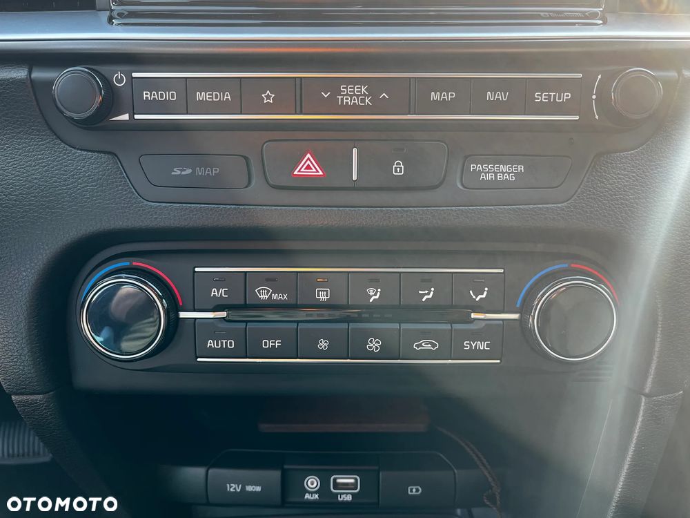 Kia Ceed - 14