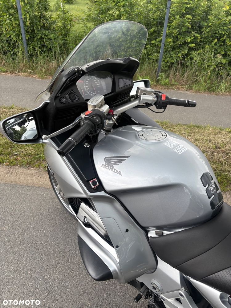Honda ST - 11