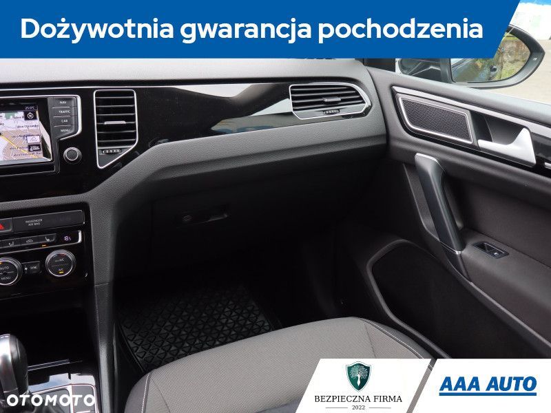 Volkswagen Golf Sportsvan - 10