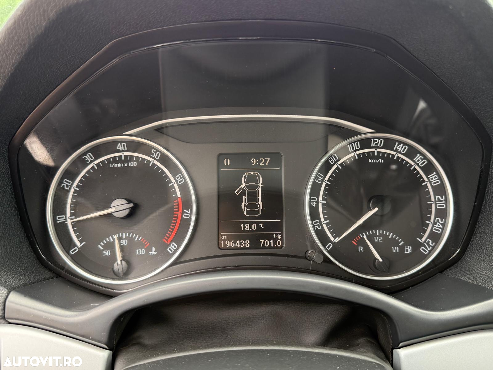 Skoda Octavia 2.0 FSI Turbo RS - 9