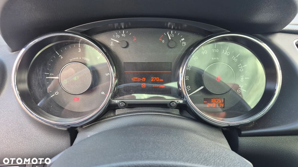 Peugeot 3008 1.6 HDi Premium - 15