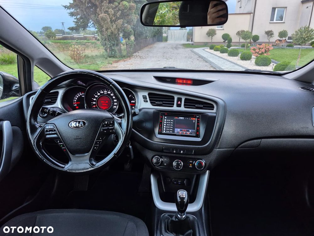 Kia Ceed - 23