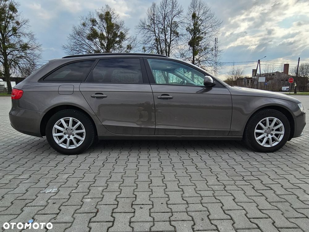 Audi A4 Avant 2.0 TDI - 10