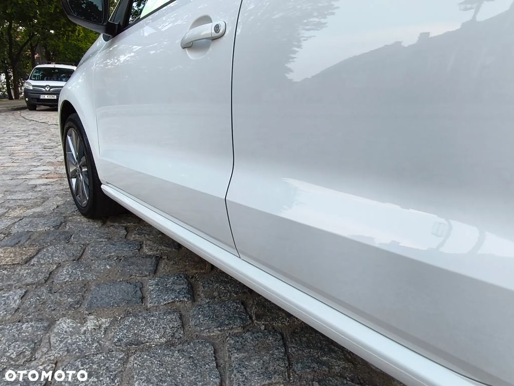 Volkswagen Polo - 12