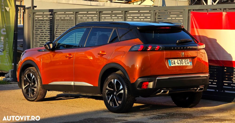 Peugeot 2008 PureTech 130 EAT8 GT Pack - 9