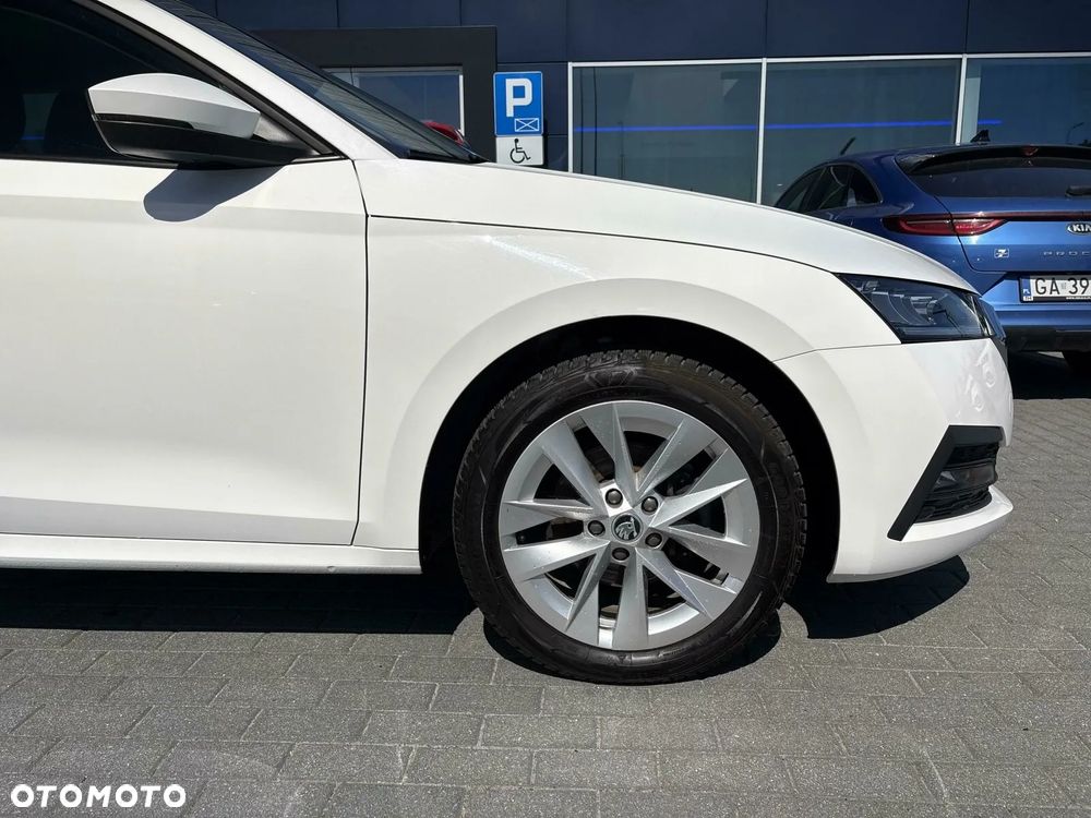 Skoda Octavia 1.5 TSI GPF ACT Ambition - 4