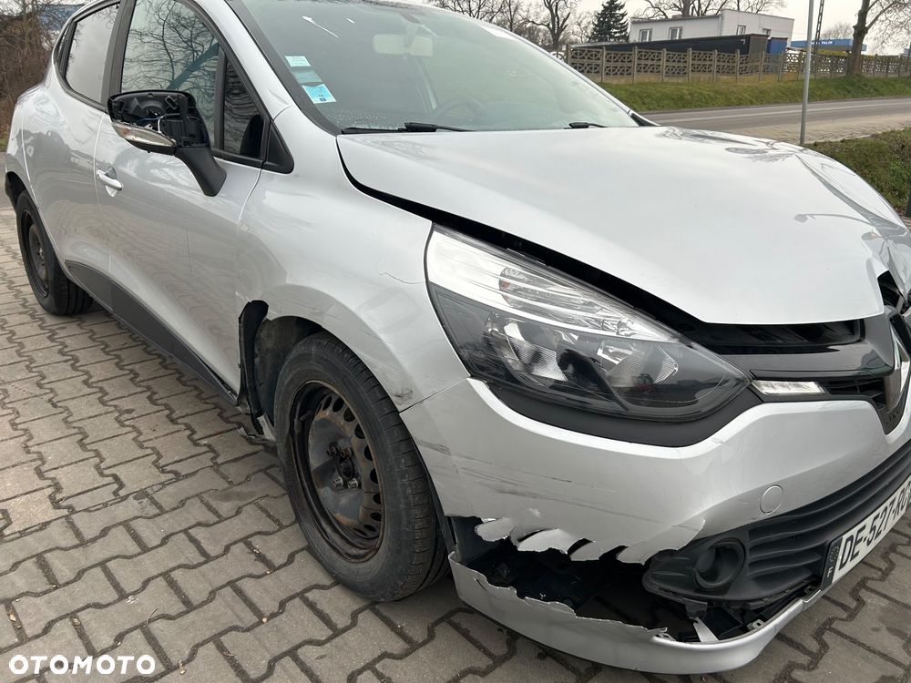 Renault Clio - 1