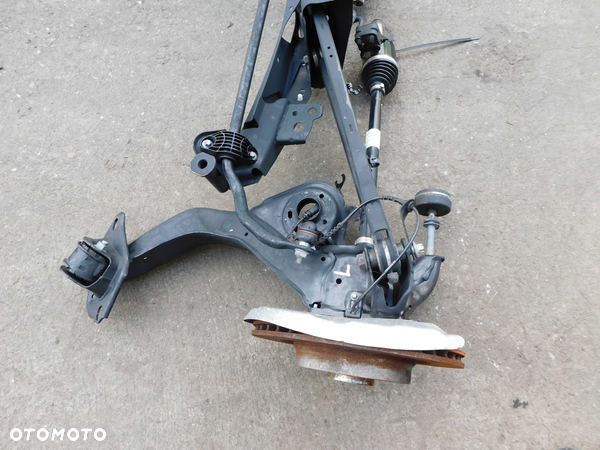 BMW F40 Piasta zwrotnica wahacz półoś lewa tył OEM ORYGINAŁ