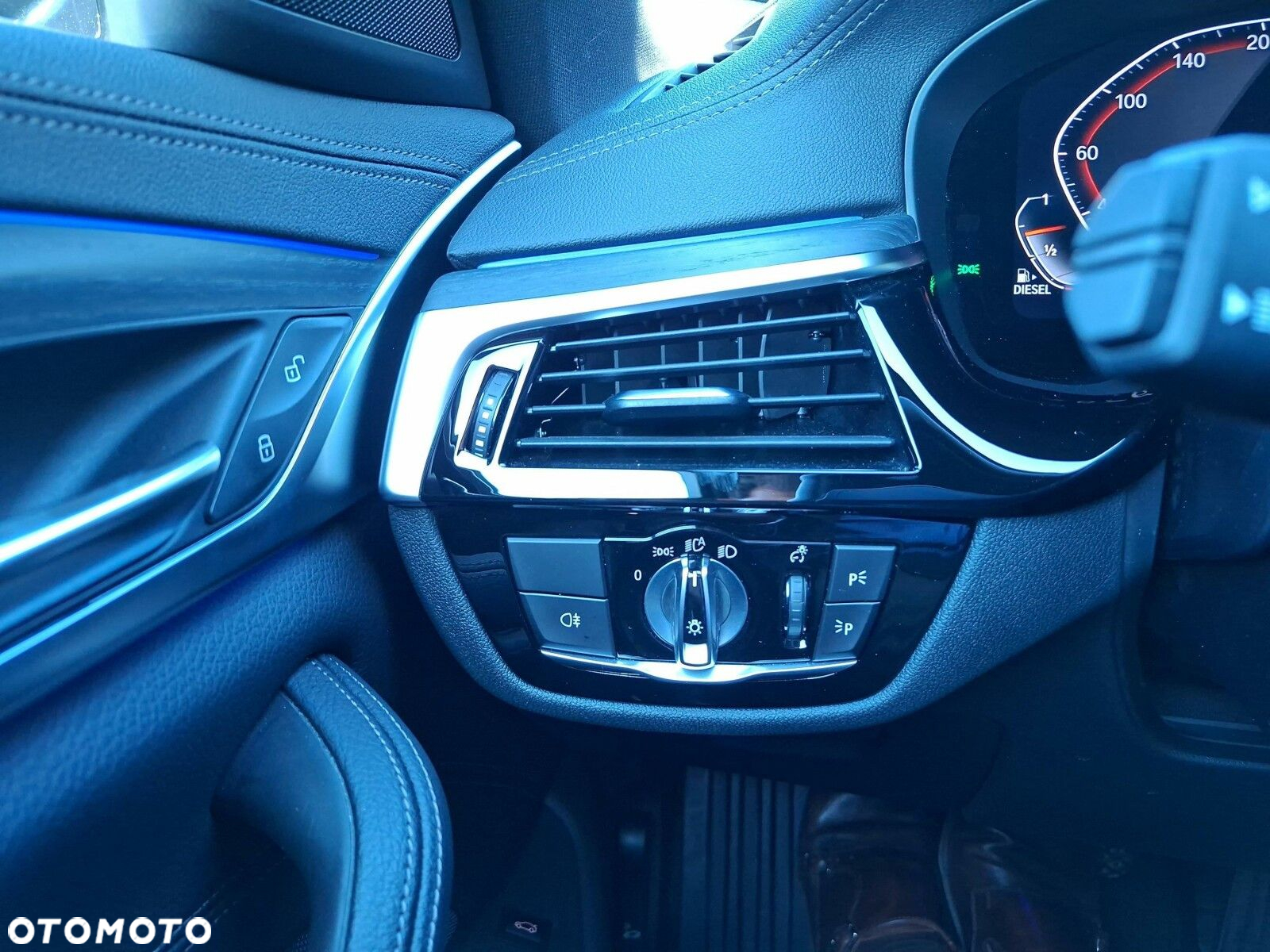 BMW Seria 5 520d xDrive Luxury Line - 27