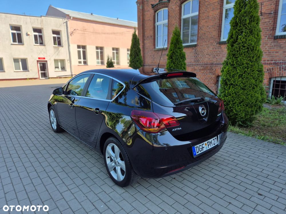 Opel Astra 1.4 ecoFLEX - 16