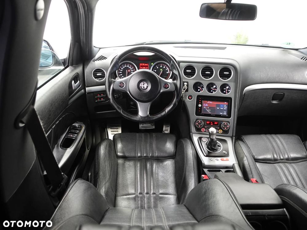 Alfa Romeo 159 2.2 JTS 16V Selespeed ti - 27