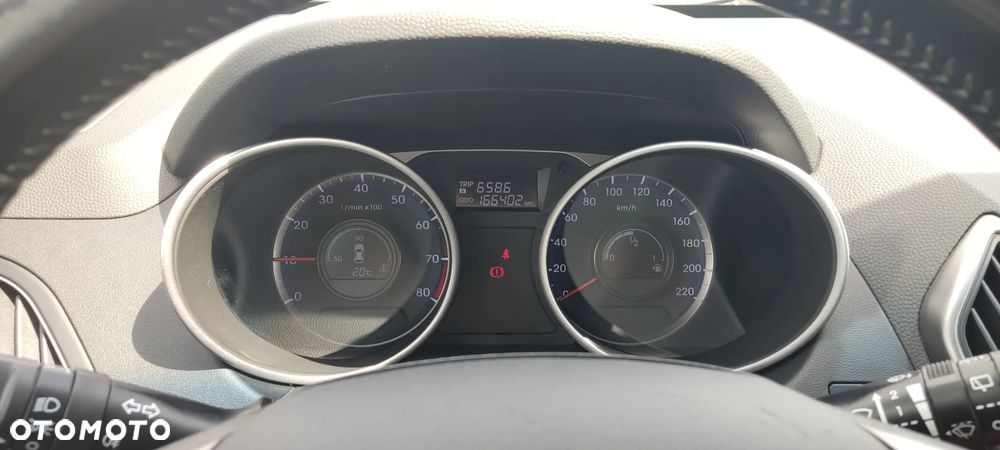 Hyundai ix35 1.6 2WD Fifa World Cup Edition - 14